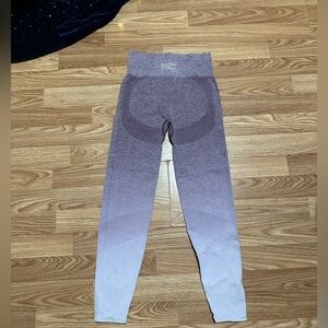 PINK Victoria's Secret Purple to White Leggings